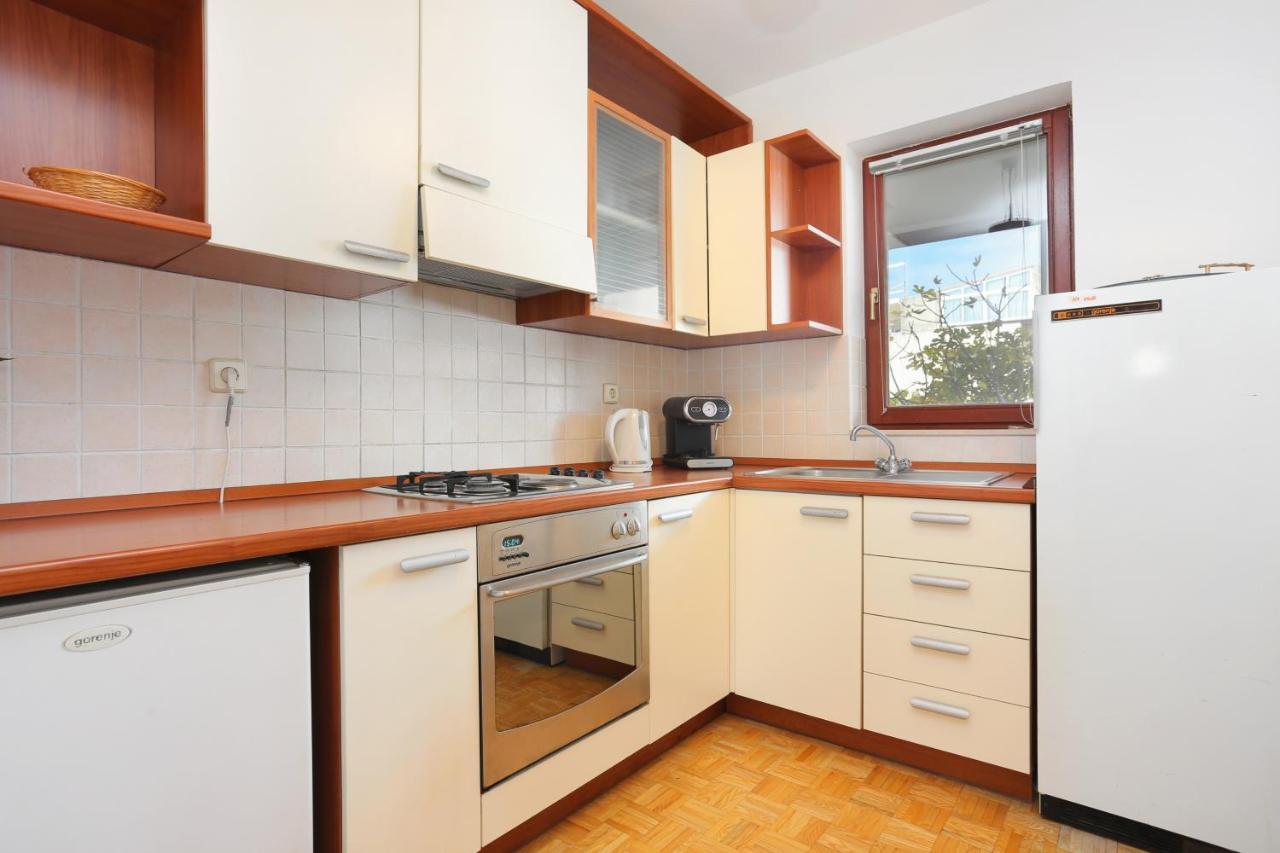 Apartments With A Parking Space Makarska - 5984 Exterior foto
